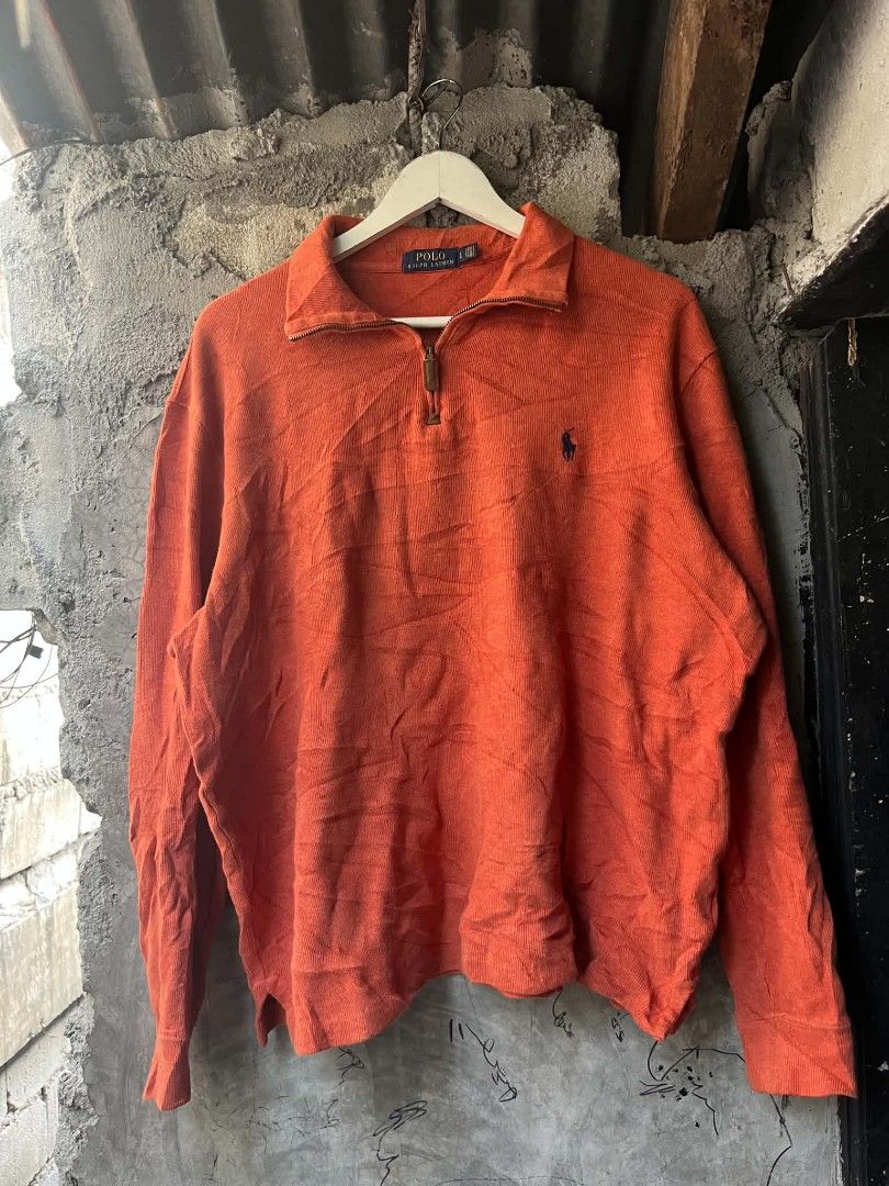 Qzip RL (Category: Activewear) located in Manila. Submitted by drenren (Listing ID 1470133706, Image 1). Description: need wash Qzip Length:26.5 Width:24 9.5/10 Color rate Dm sa interested 2,8 claim.