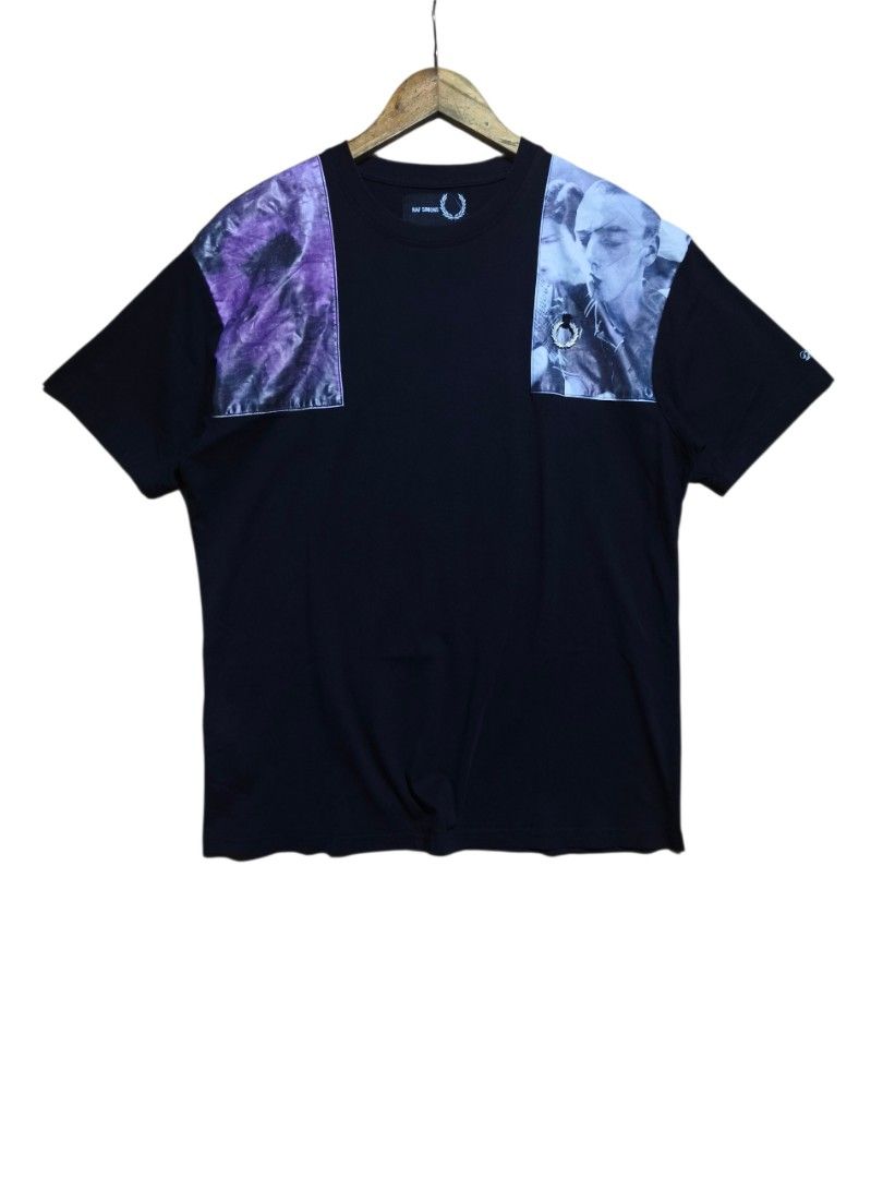 raf simons x fred perry (Category: Luxury Apparel) located in Santa Cruz. Submitted by ukayhuntworldwide (Listing ID 1470063268, Image 1). Description: Raf Simons x Fred Perry excellent dimes 21 width 28 length dm.