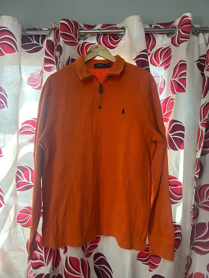 RALP LAUREN QUARTER ZIP (Category: Luxury Apparel) located in Iloilo. Submitted by zenshark_3970a7 (Listing ID 1470077298, Image 1). Description: SIZE LARGE.