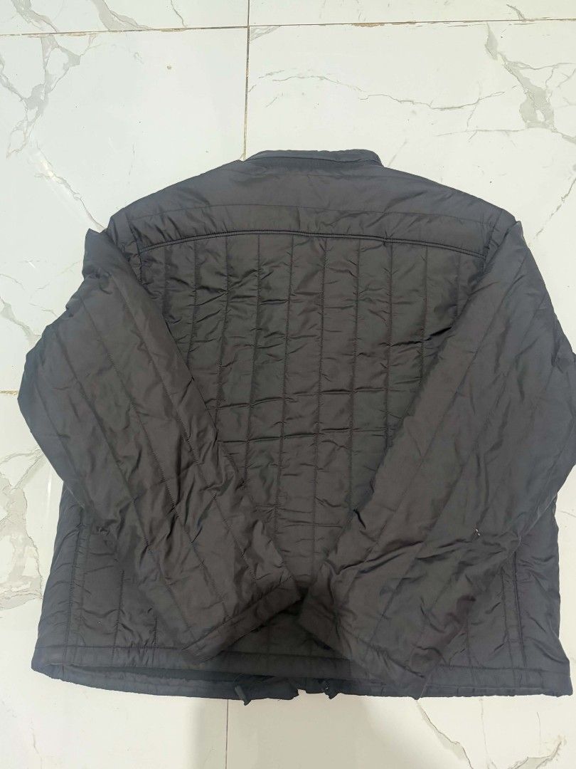 RALPH LAUREN (Category: Coats, Jackets and Outerwear) located in Manila. Submitted by 27moby (Listing ID 1470004991, Image 3). Description: OFF RALPH LAUREN PUFFER JACKET.