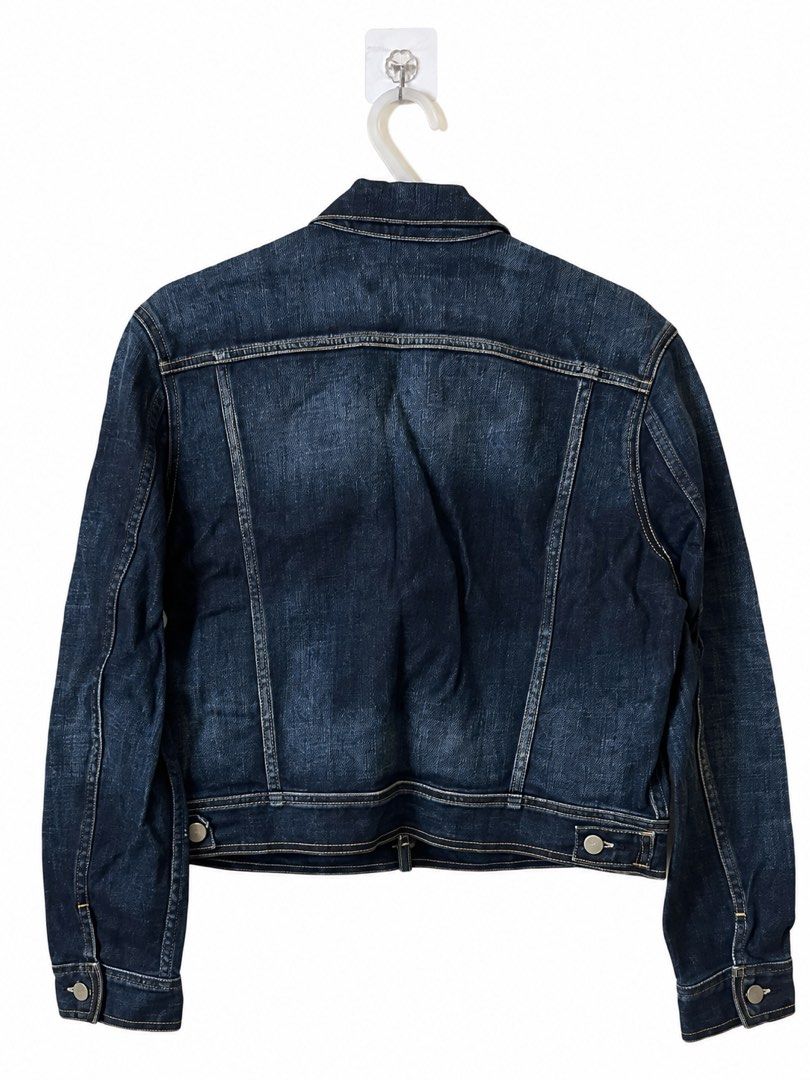 New Ralph Lauren Dark Blue Denim Jacket (Category: Coats, Jackets and Outerwear) located in Manila. Submitted by bellejnc (Listing ID 1470126788, Image 3). Description: AUTHENTIC RALPH LAUREN DENIM JACKET 🤎 ✨ Never been used! 💰 Original price: ₱23,000+ 🏷️ Selling for only ₱2,000! A great deal for an authentic Ralph Lauren piece. Timeless denim jacket that’s perfect for everyday styling. 📩 Message me if interested! First come, first served. - 