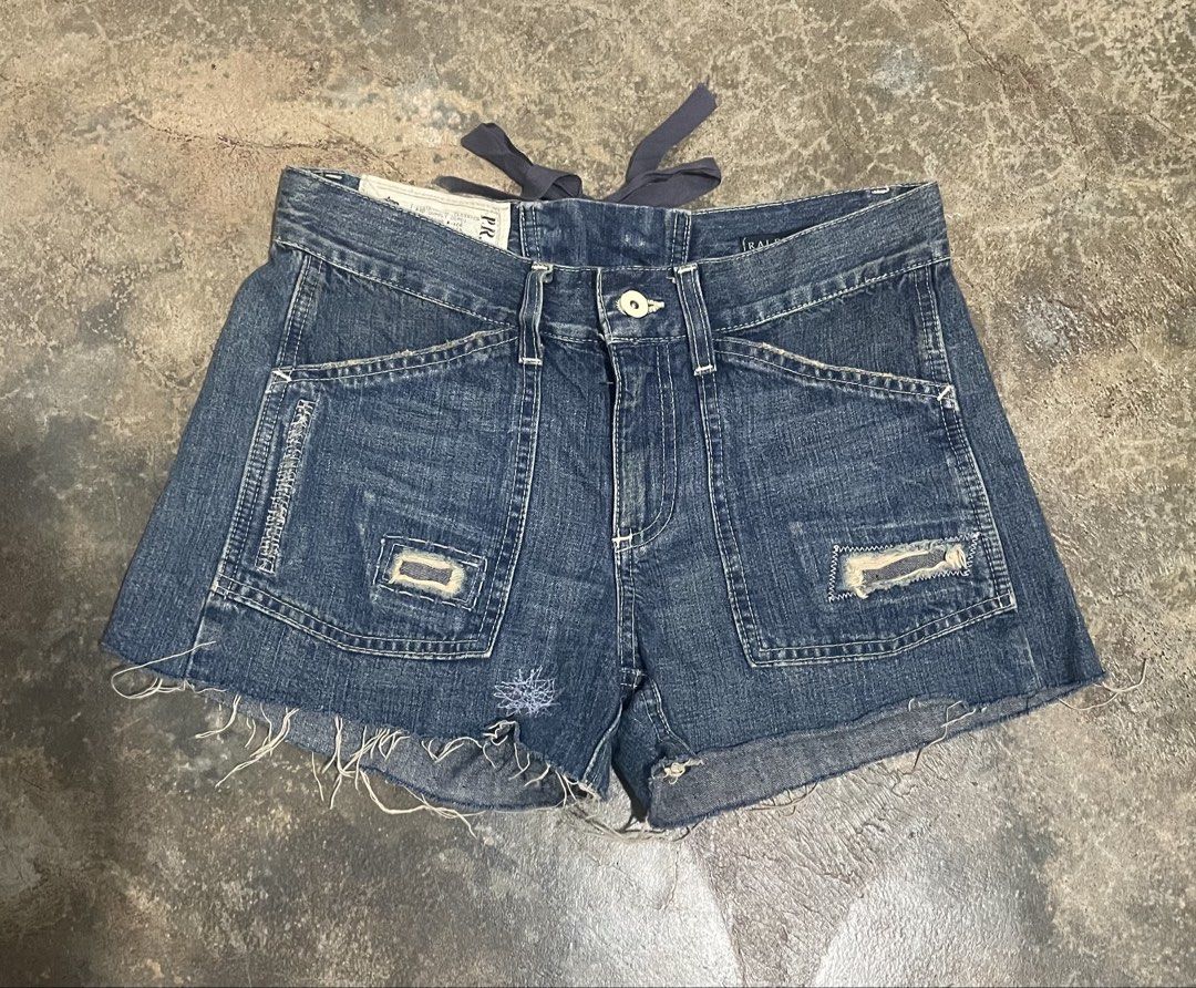 Ralph Lauren denim shorts (Category: Shorts) located in Davao. Submitted by mj_designervintagecurator (Listing ID 1470112626, Image 3). Description: 📌In good condition 📌waist 28 - hips 36- length 12 inches.