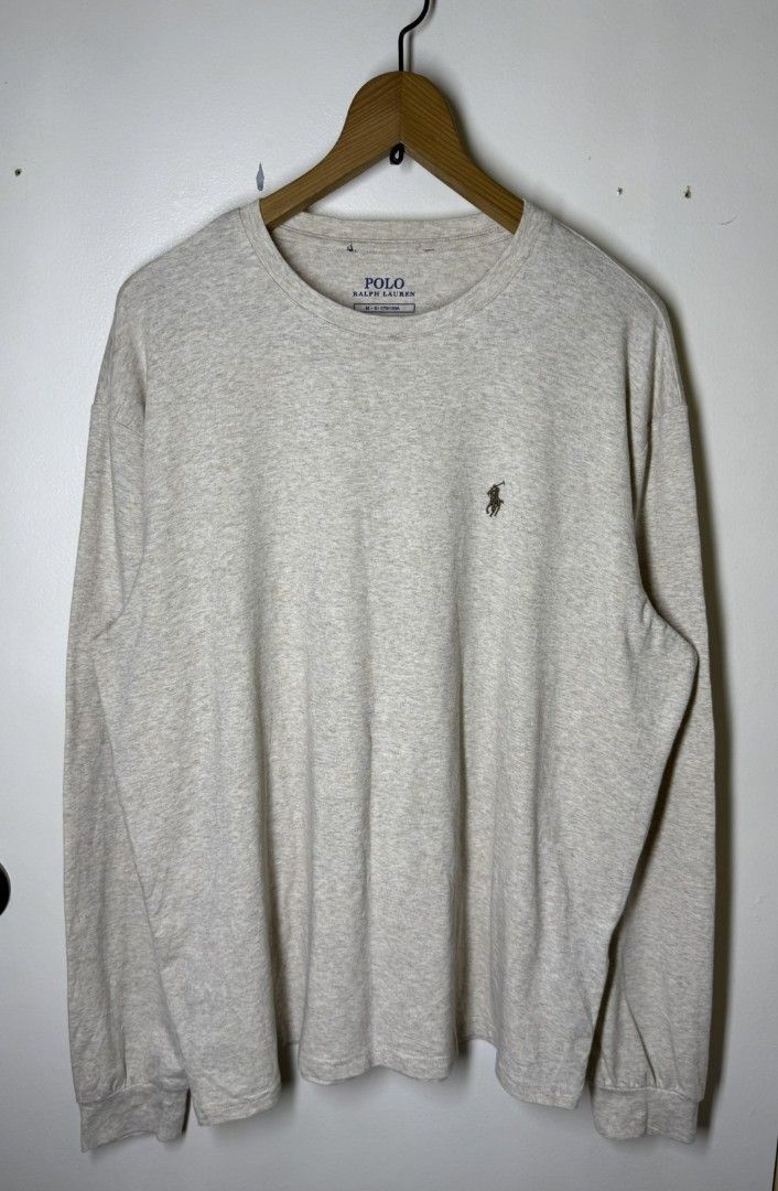 RALPH LAUREN HEATHER BROWN SWEATER (Category: Formal Shirts) located in Manila. Submitted by lunaras_declutter (Listing ID 1470107154, Image 2). Description: MEDIUM LIKE NEW.