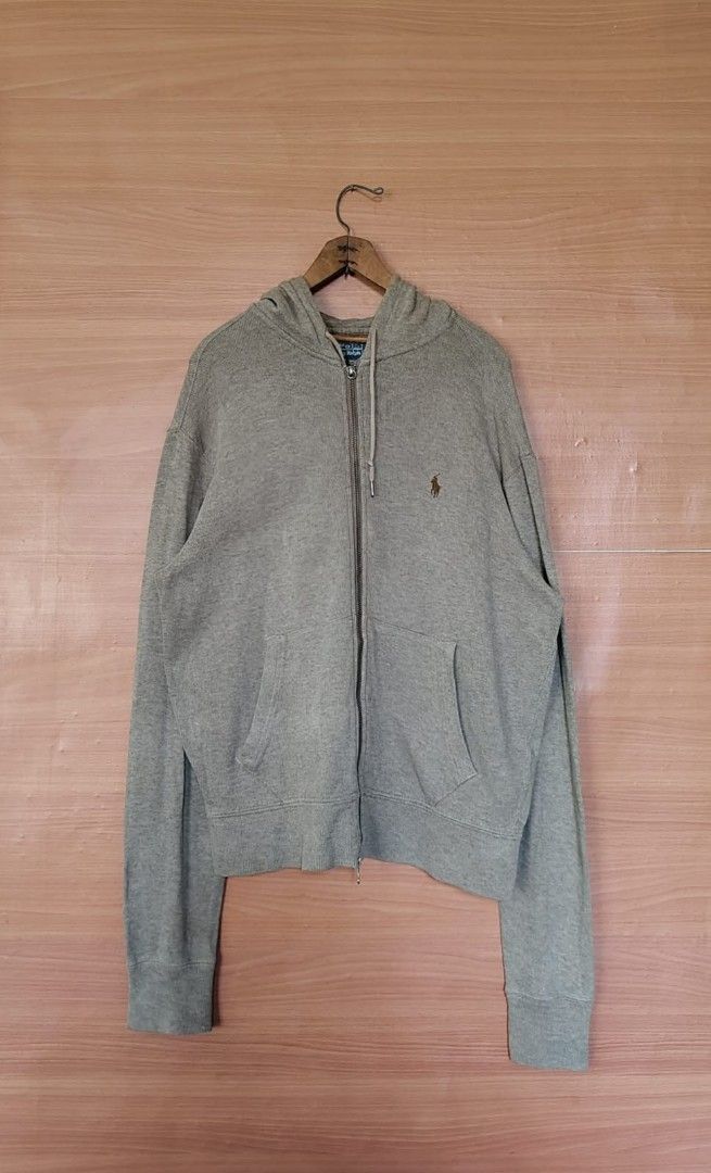 RALPH LAUREN HOODIE (Category: Coats, Jackets and Outerwear) located in Tubigon. Submitted by negosyanthrift (Listing ID 1469981023, Image 1). Description: Size:Medium 22x25.5 Issue small whole Good condition Need wash only 🏷️299+sf.
