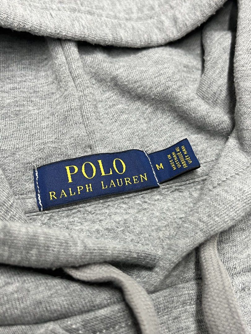 RALPH LAUREN HOODIE GRAY (Category: Coats, Jackets and Outerwear) located in Angono. Submitted by thriftnalang (Listing ID 1470049403, Image 3). Description: RL HOODIE W 21.5 | L 26.5 Medium on tag fit to large Excellent condition No issue .