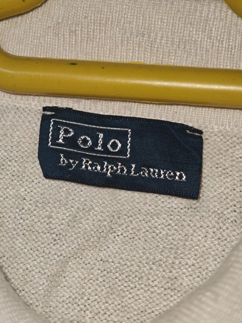 Ralph Lauren knitted polo (Category: Tshirts & Polo Shirts ) located in Calauag. Submitted by cou1_h (Listing ID 1470028121, Image 2). Description: Small No issue.