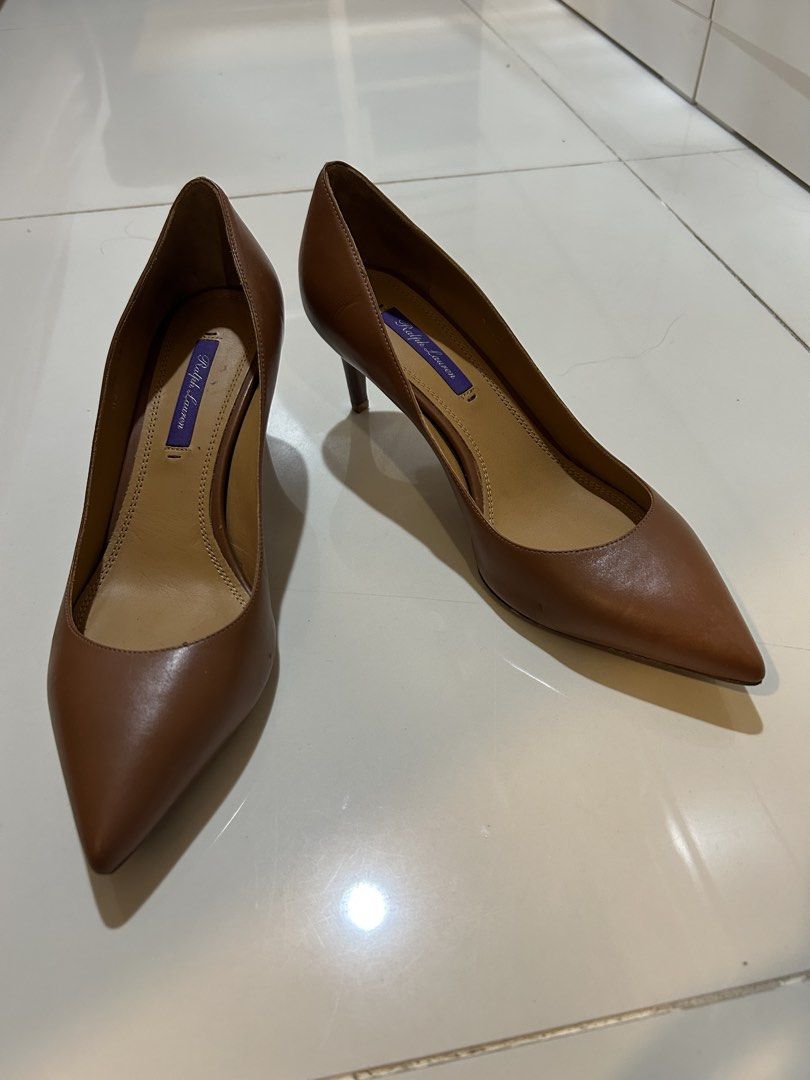 Ralph Lauren Pumps EU 38.5 (Category: Heels) located in Makati City. Submitted by miss.manolos.closet (Listing ID 1469947884, Image 2). Description: This runs big, fits in my 25.5 cm feet (a bit snug though).