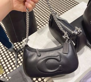 (Category: ) located in . Submitted by authentic_coach_mk_bag_murah (Listing ID 1470047001, Image 1). Description: .