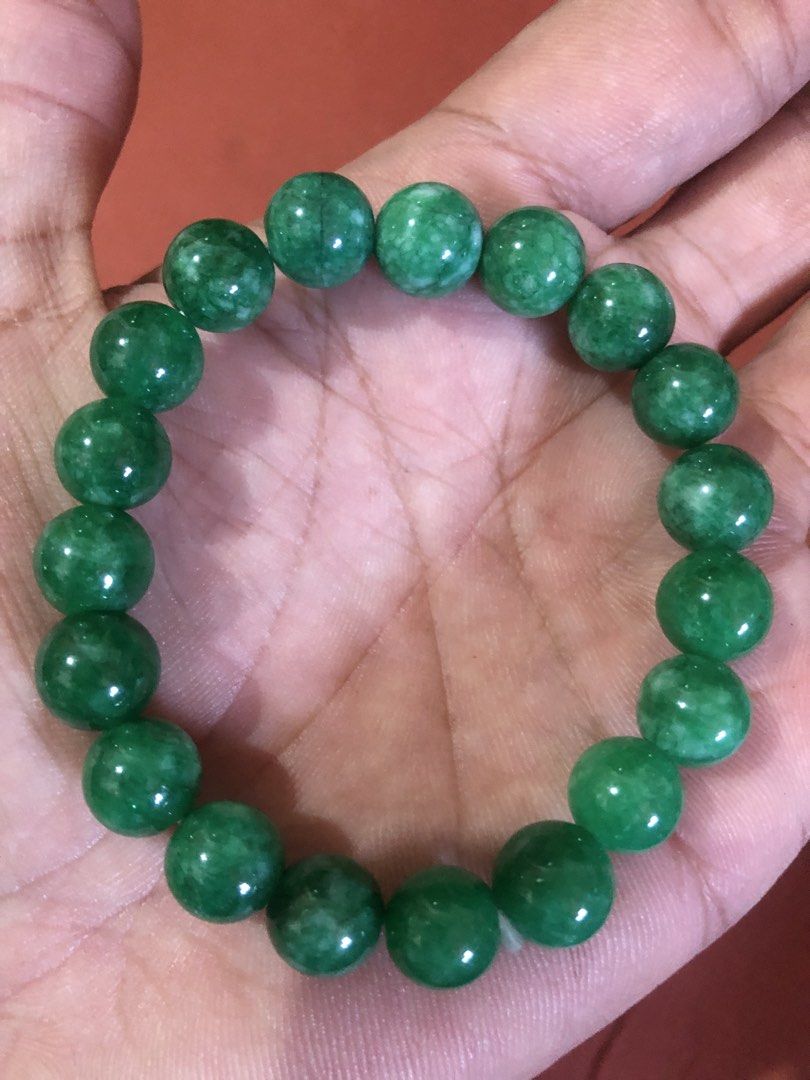 Real jade bracelet (Category: Bracelets) located in Manila. Submitted by anneverz (Listing ID 1470055350, Image 2). Description: Real jade Vintage Around 10mm Bracelet .