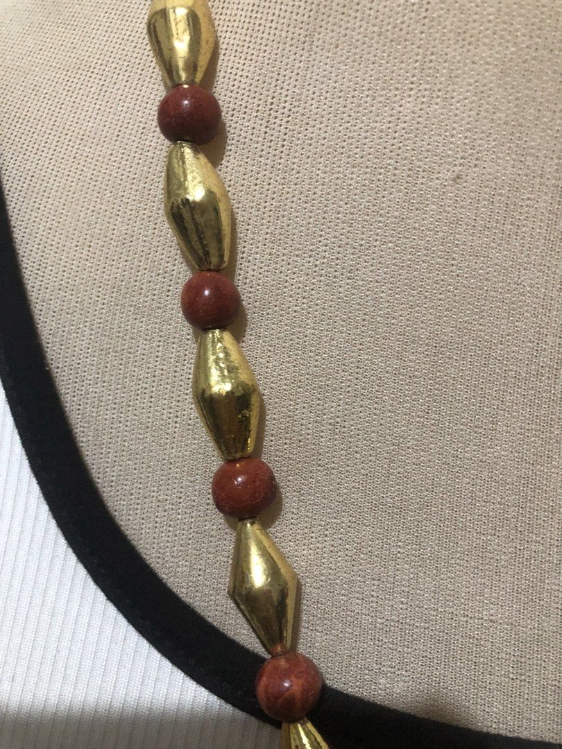 Real sponge coral necklace (Category: Necklaces) located in Manila. Submitted by anneverz (Listing ID 1470056146, Image 3). Description: Real sponge coral With Goldtone only .