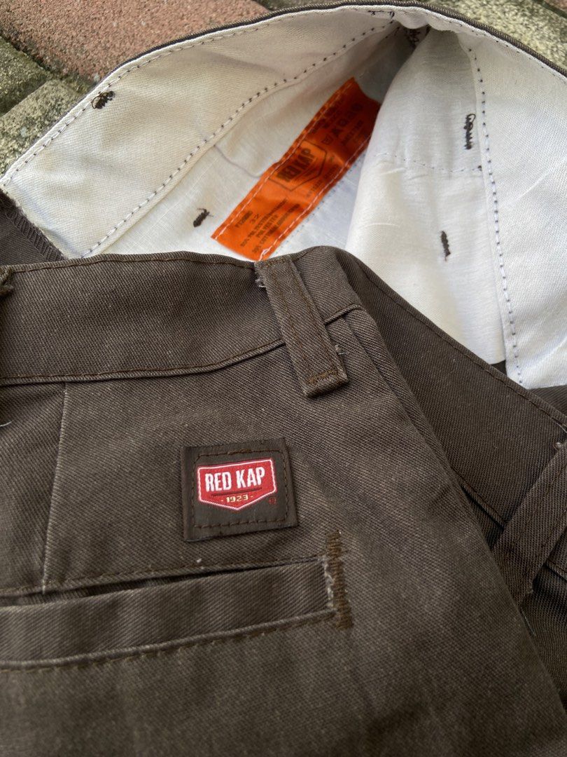 Red Kap Work Shorts (brown) (Category: Shorts) located in Naga. Submitted by marcbiench83020 (Listing ID 1470095784, Image 2). Description: Red Kap Work Shorts (Brown) Length: 20 Width: 32-34 Condition: Excellent Condition Color Rate: 9/10 Issue: None .