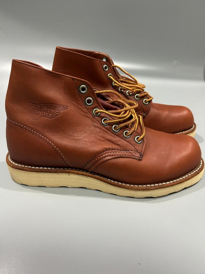 Red wing 8166 (Category: Dress Shoes) located in Santa Rosa. Submitted by _ba_mo_si_ (Listing ID 1470076433, Image 1). Description: Pair only Size 6 /UK 5/EU 38 Plus sf Dm.