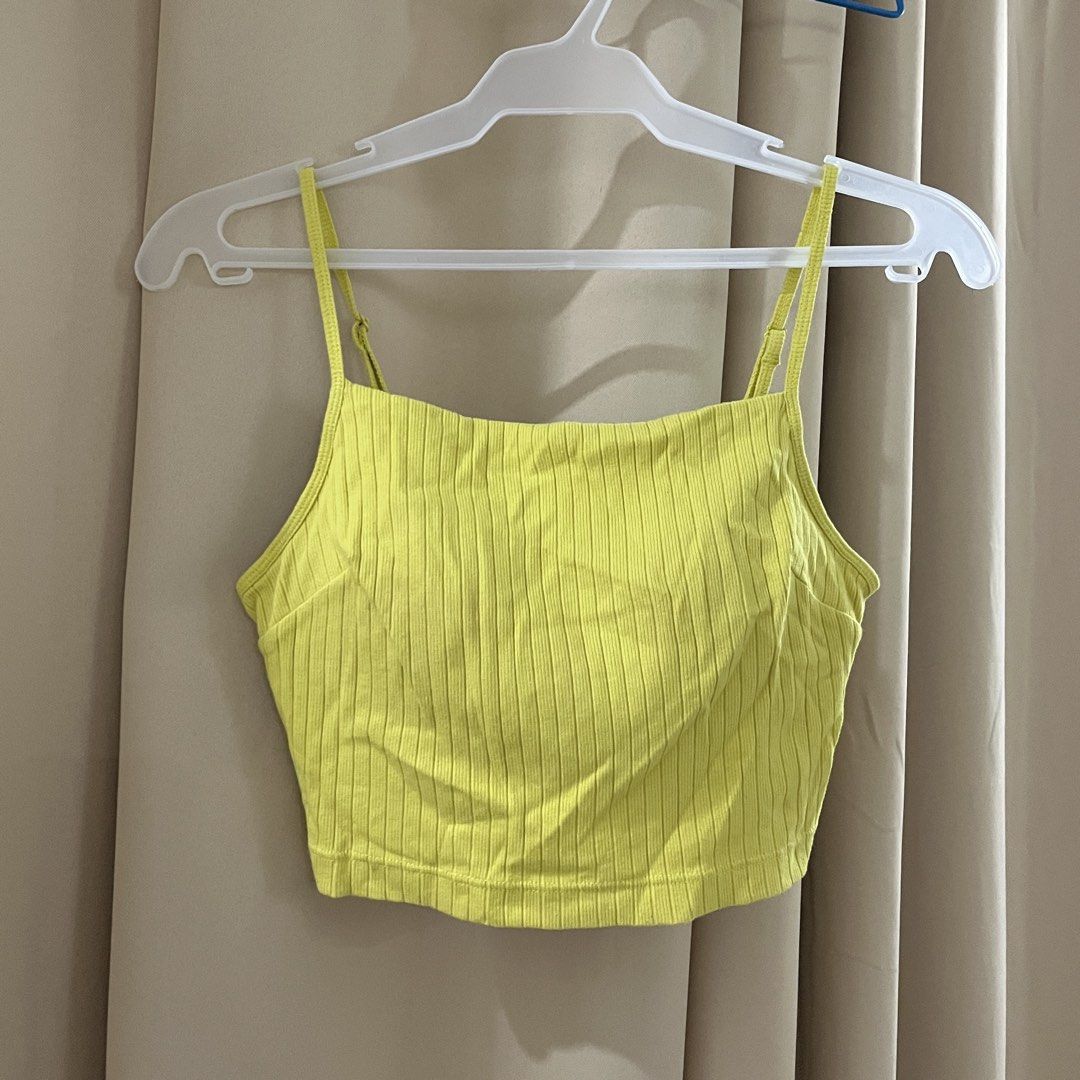 Ribbed Padded Camisole Crop Top Size S (Category: Sleeveless) located in Manila. Submitted by princess.01.1 (Listing ID 1470070645, Image 1). Description: Can fit S-M Adjustable strap J&t only +55sf.