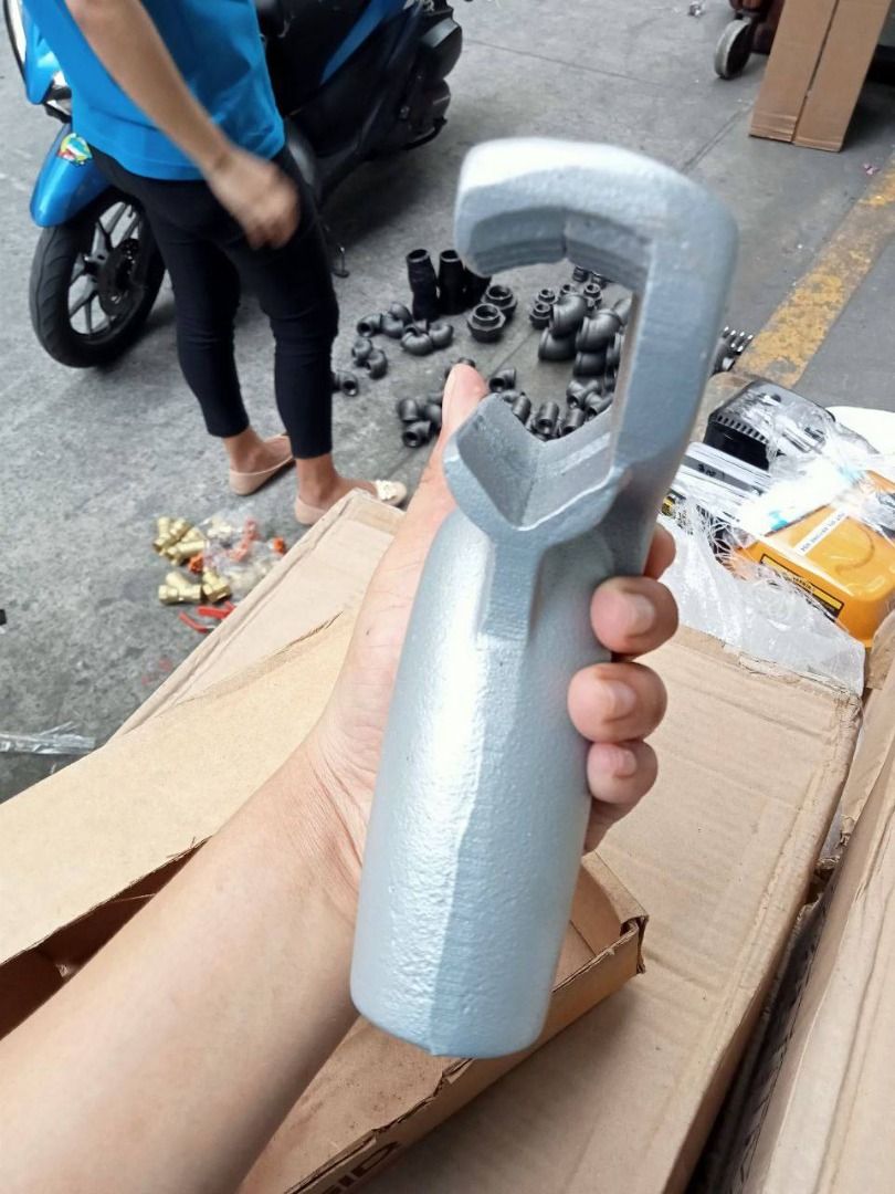 Ridgid Conduit Bender Model: B-1711-12 Specs: 1/2” - 3/4” (Category: Everything Else Others) located in Manila. Submitted by 09171479278_elsie. (Listing ID 1469955583, Image 1). Description: Ridgid Conduit Bender Model: B-1711-12 Specs: 1/2” - 3/4”.
