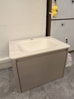 (Category: ) located in . Submitted by xinyeee_ (Listing ID 1470046605, Image 1). Description: .