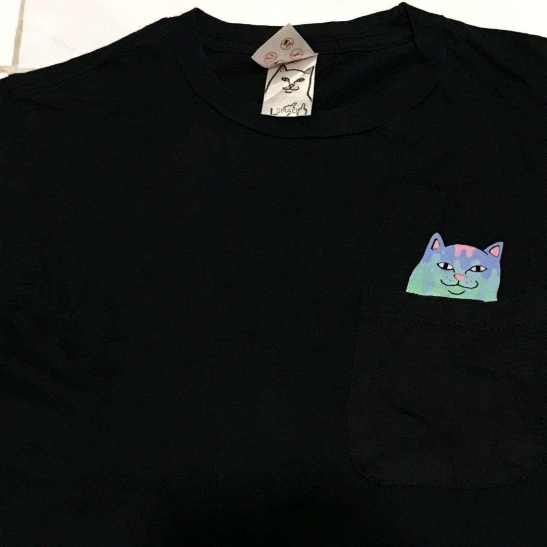 RIP N DIP RAINBOW POCKET TEE SMALL (Category: Tshirts & Polo Shirts ) located in Cavite. Submitted by justthrift06 (Listing ID 1469966866, Image 1). Description: DIMENSION 18X27 GOOD CONDITION SHIPPING NATIONWIDE.