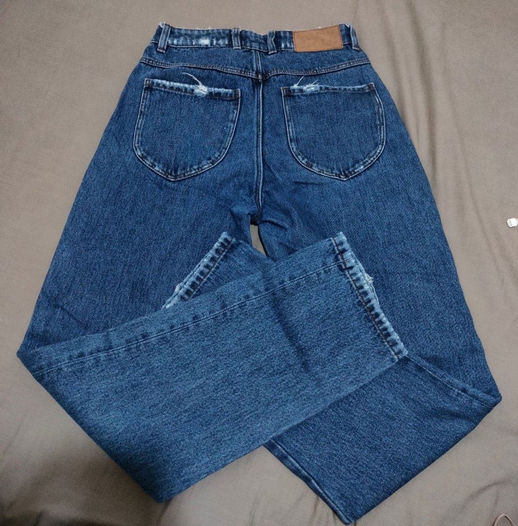 Ripped Straight-Leg Jeans with Patchwork Details (Hard Denim) (Category: Jeans) located in Paranaque City. Submitted by ksmthng (Listing ID 1470077813, Image 2). Description: .
