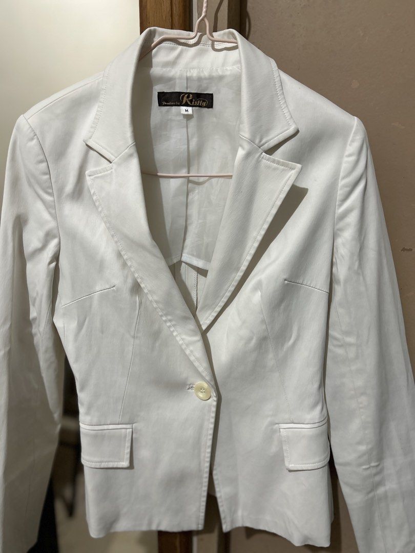 Ristiy White Blazer Size M (Category: Coats, Jackets and Outerwear) located in Manila. Submitted by prelovedbyeljodi (Listing ID 1470008516, Image 2). Description: ✨ **Dress for Sale!** ✨ 👗 Like new — worn only once! 📌 **RFS:** Decluttering 💌 Message me if interested! .