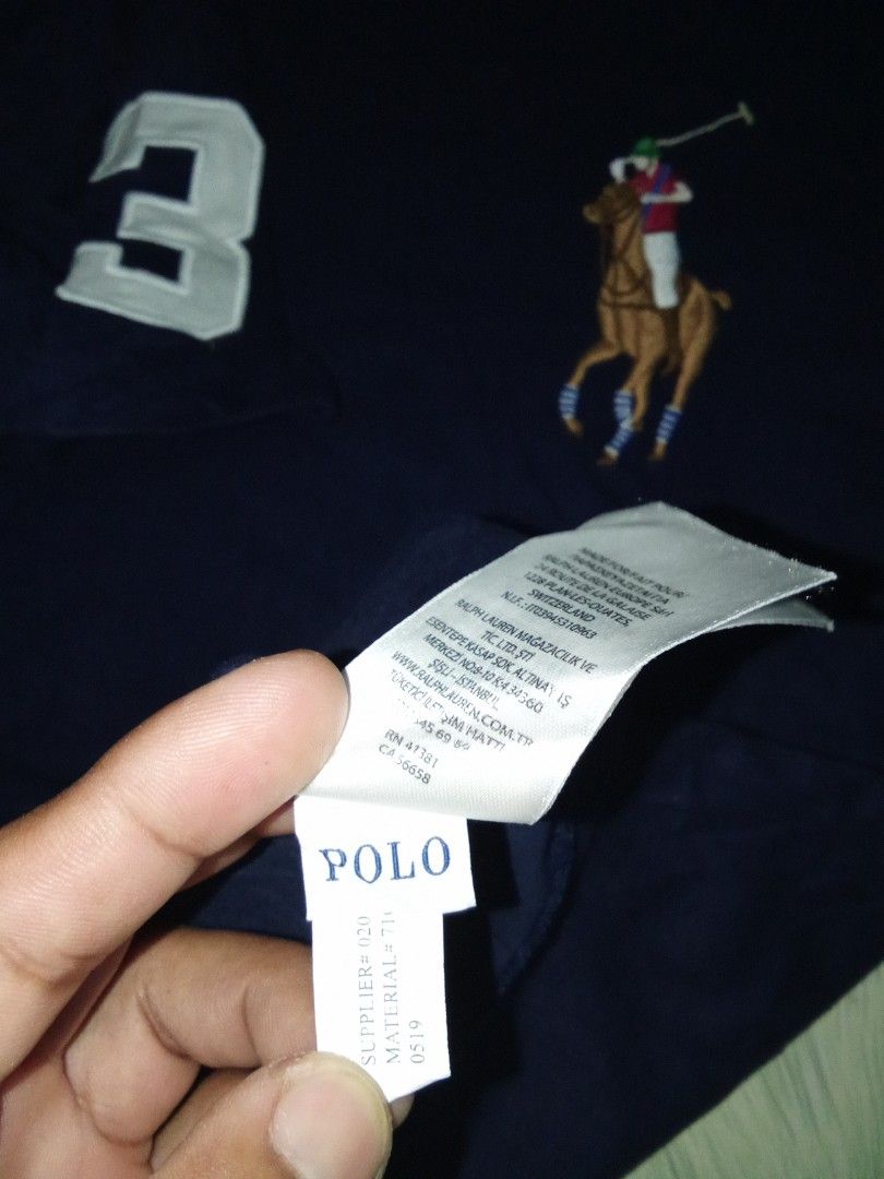 RL Shirt (Category: Tshirts & Polo Shirts ) located in Manila. Submitted by oddhorse_38124c (Listing ID 1470081390, Image 3). Description: as new condition no issue 10 color rate dimes 19x28.