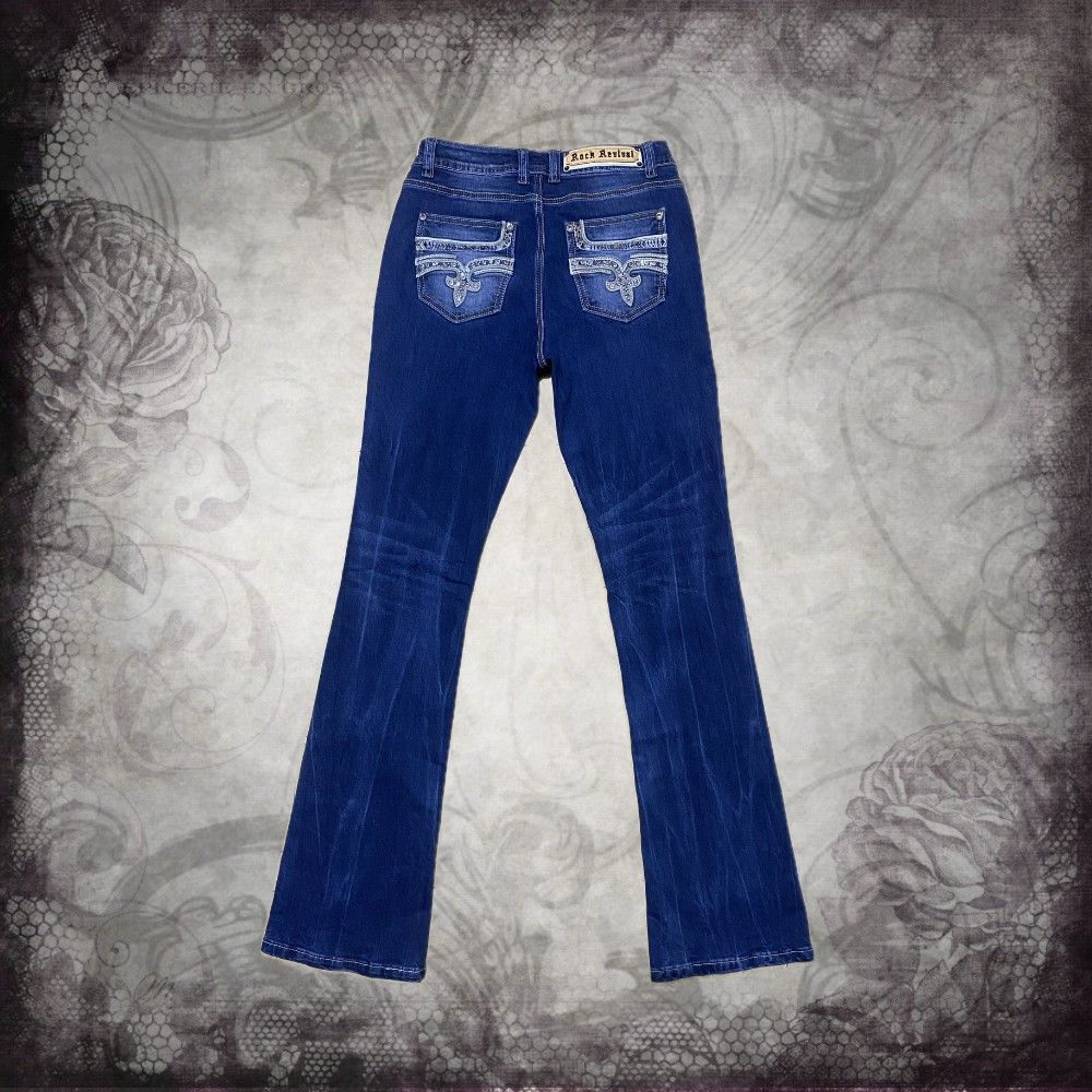 rock revival y2k 2000s fleur-de-lis sequined bootcut jeans (Category: Jeans) located in Marikina City. Submitted by swouju (Listing ID 1469962379, Image 2). Description: item details (・ω・)ノ dimes [ laid flat ] w: 14" — l: 44" — r: 9.5" — h: 9" 11/10 condition ,, !!—issues: no issues but idk how to authenticate it qwq dm for inquiries , close ups, etc!.
