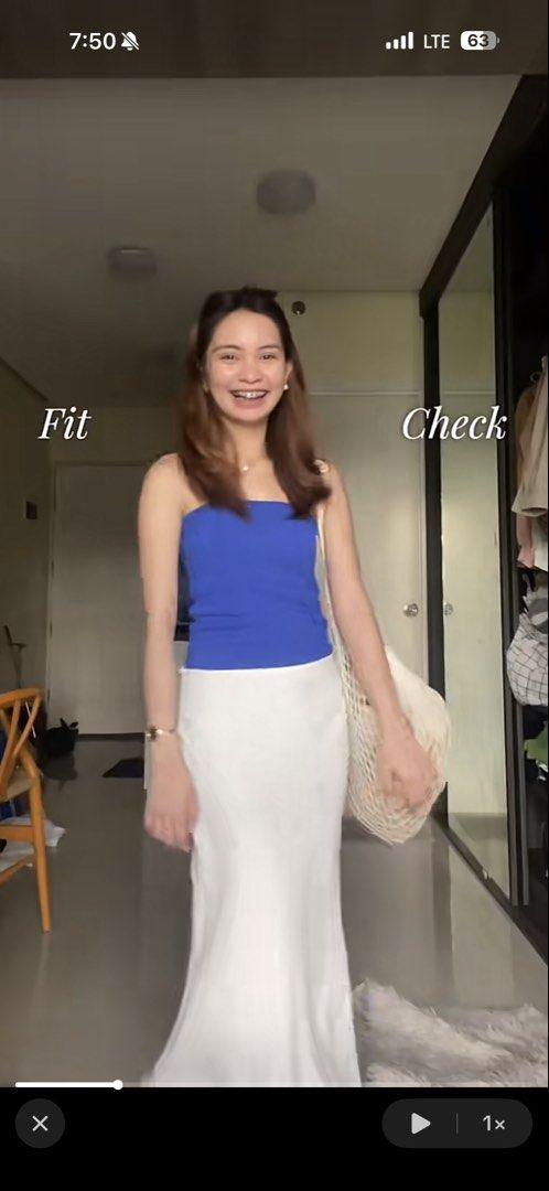 Royal Blue Tube Top (Category: Sleeveless) located in Manila. Submitted by plsbuymyclotheshehe (Listing ID 1469989937, Image 3). Description: - Color: Vibrant royal blue - Fit: Fitted silhouette with a straight neckline - Material: Soft, stretchy, and very comfortable fabric - Condition: Worn few times for a quick outfit check video .
