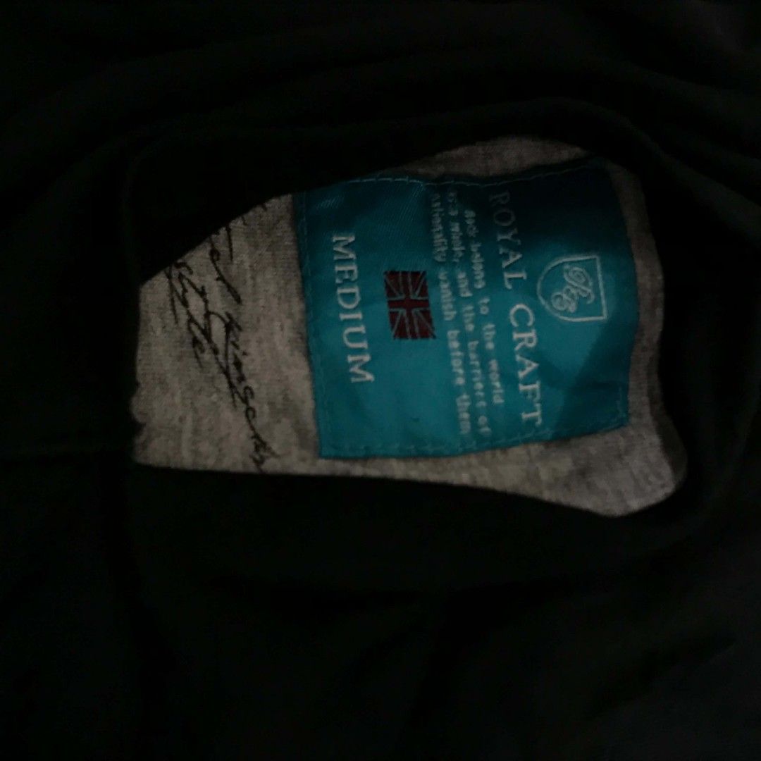 ROYAL CRAFT REVERSIBLE FULL ZIP HOODIE JACKET MEDIUM (Category: Coats, Jackets and Outerwear) located in Cavite. Submitted by justthrift06 (Listing ID 1470036913, Image 3). Description: DIMENSION 21X27 GOOD CONDITION SHIPPING NATIONWIDE.