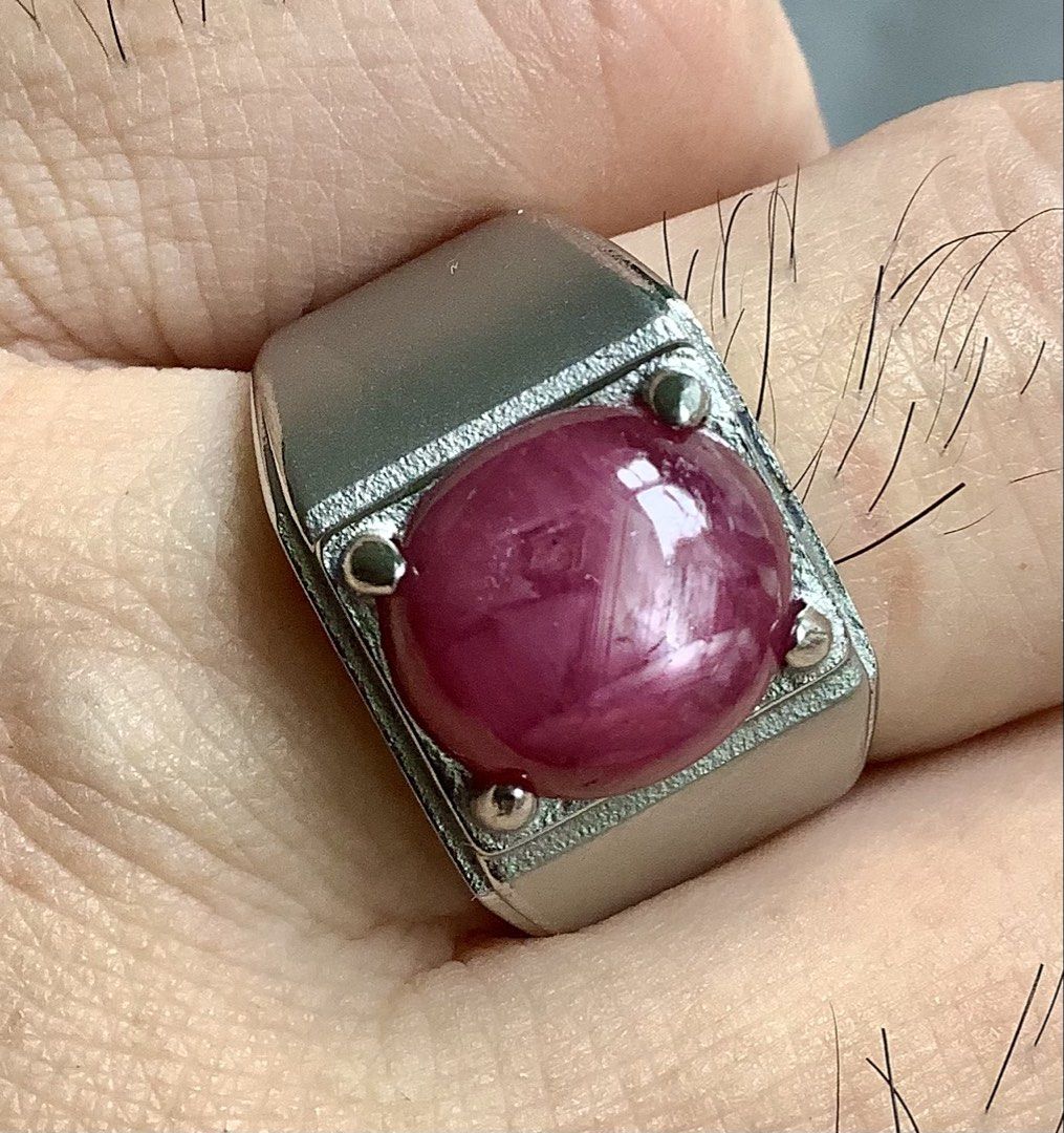 Ruby Ring (Category: Jewelry) located in Singapore. Submitted by cintamani (Listing ID 1469969208, Image 3). Description: .