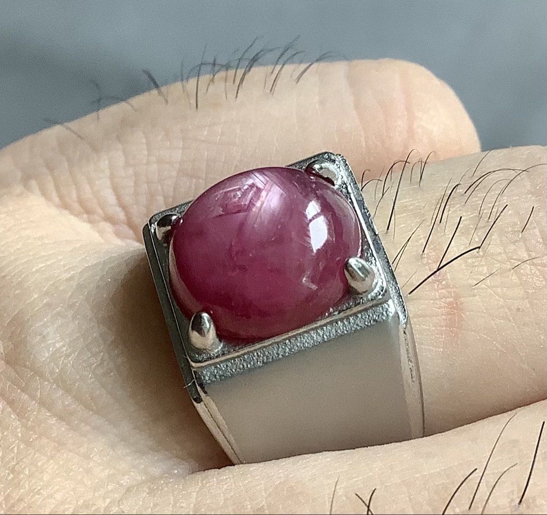 Ruby Ring (Category: Jewelry) located in Singapore. Submitted by cintamani (Listing ID 1469969208, Image 2). Description: .