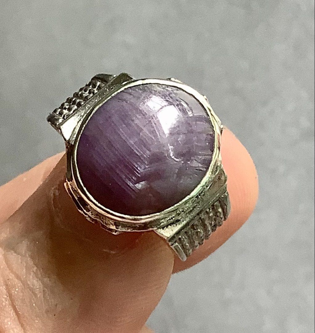 Ruby Ring (Category: Rings) located in Singapore. Submitted by cintamani (Listing ID 1469973668, Image 1). Description: .