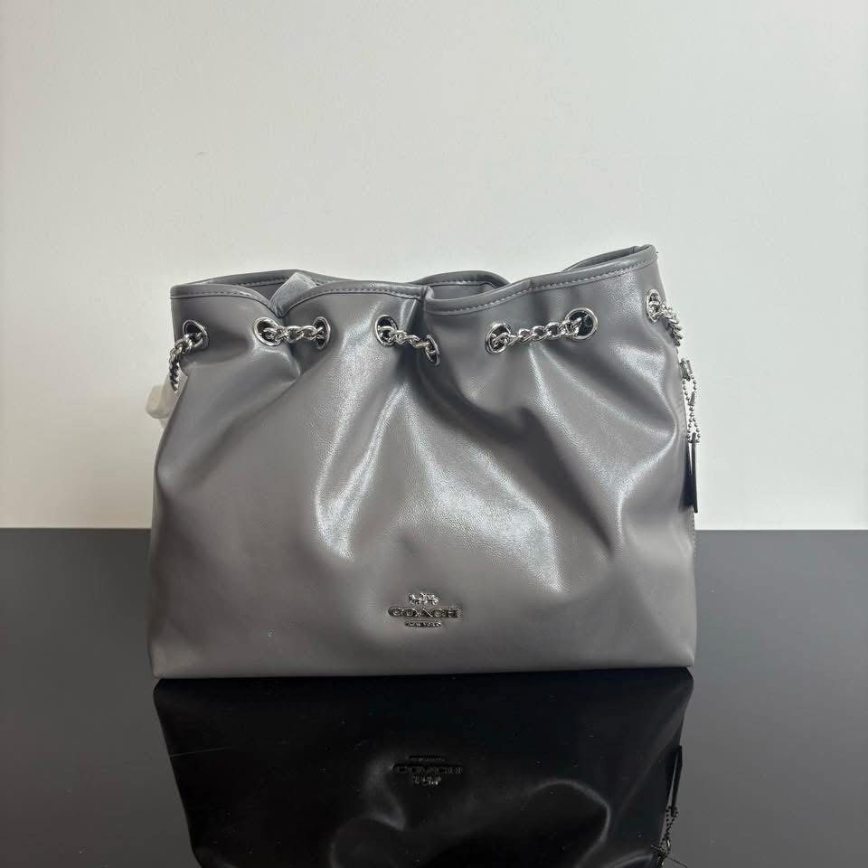 ‼️SALE‼️ Coach Evelyn Medium (Category: Shoulder Bags) located in Binan City. Submitted by pinkykeenshop (Listing ID 1470105082, Image 1). Description: .