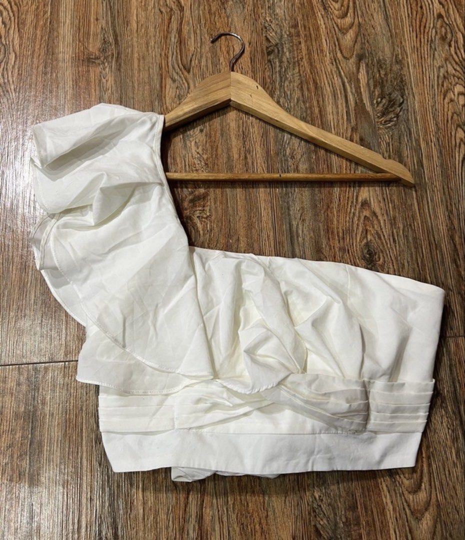 SALE‼️ shein blouse (Category: Blouses) located in San Jose del Monte. Submitted by senorita_wella (Listing ID 1470021153, Image 1). Description: .