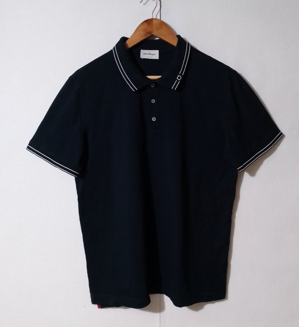 Salvatore Ferragamo (Category: Tshirts & Polo Shirts ) located in Iligan City. Submitted by jh_pr0 (Listing ID 1469979806, Image 1). Description: Sālvâtórë Fërràgámø Like new Dimes: 20.5x27 Color rate: 9.8/10 No issue Mine: 1200+sf.