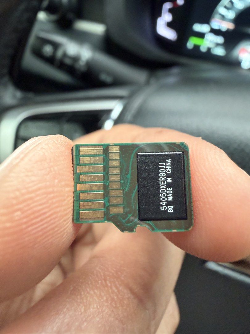 Sandisk MicroSD Express Card - 256GB for Nintendo Switch 2 (Category: Memory & SD Cards) located in Taguig. Submitted by ben_fermin (Listing ID 1470056995, Image 2). Description: RFS: nabenta na switch. Hindi din gaano nagamit. .