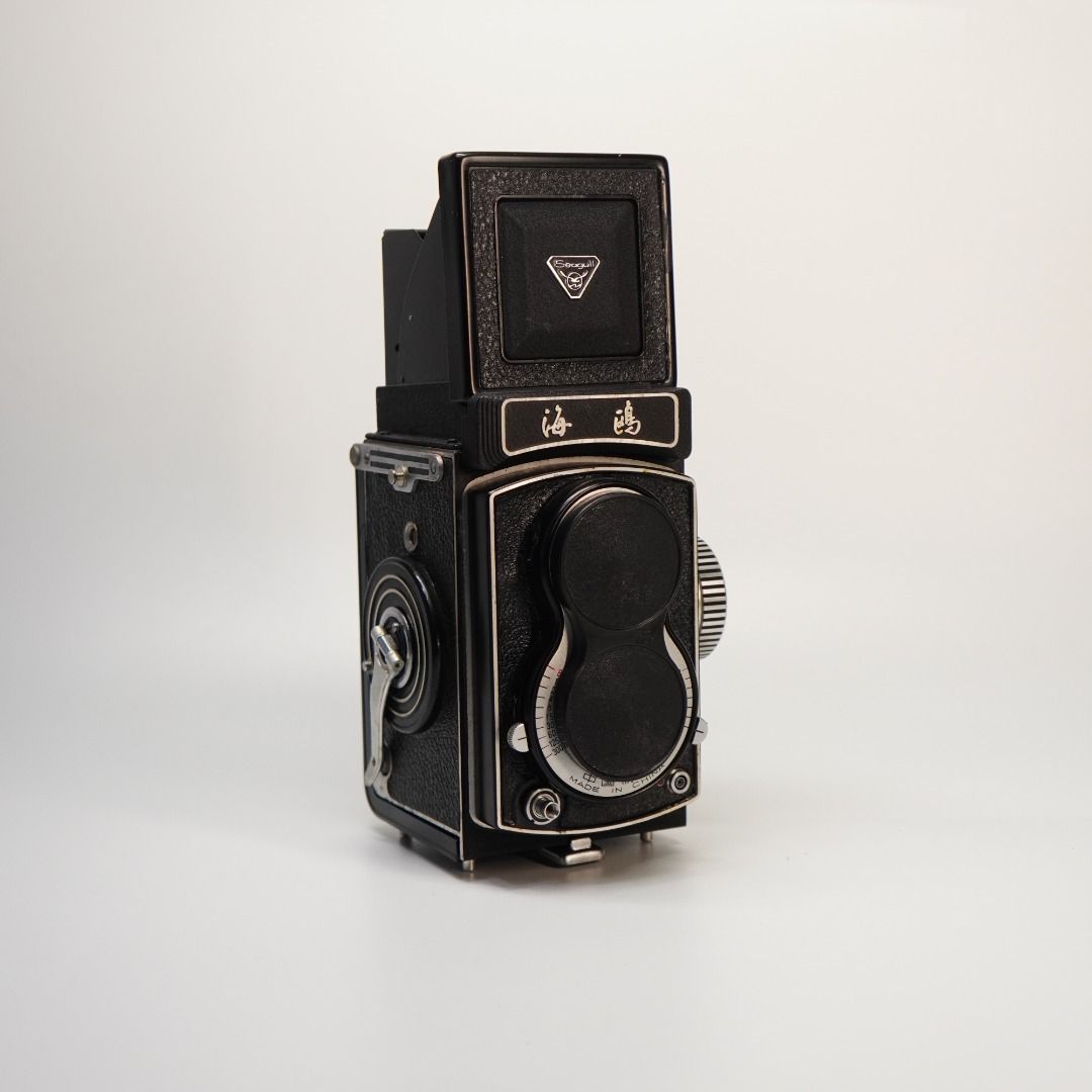 SEAGULL 4A — 120 MEDIUM FORMAT TLR FILM CAMERA (Category: Cameras) located in Las Pinas. Submitted by retrocameraph (Listing ID 1470074267, Image 2). Description: 📸 SEAGULL 4A — 120 MEDIUM FORMAT TLR FILM CAMERA Experience the timeless charm of medium-format film photography with the Seagull 4A! 🇨🇳✨ Its classic twin-lens reflex design, waist-level viewfinder, and beautiful square-format images make every shot feel intentional. ✨ WHY YOU’LL LOV