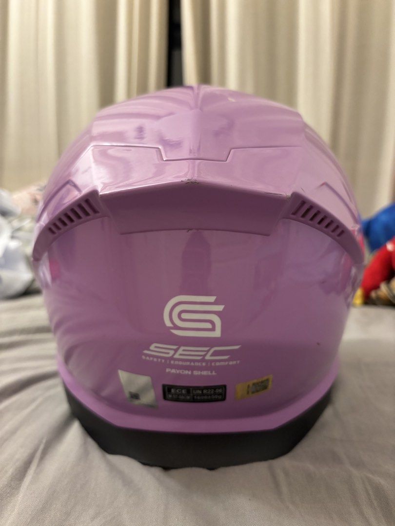 SEC Payon Shell Pink Motorcycle Helmet (Category: Bicycles) located in Pasig City. Submitted by nessbelda0728 (Listing ID 1469963666, Image 3). Description: - Brand/Model: SEC Payon Shell Open Face Helmet - Color: Pink with a clean glossy finish - Size: Medium (57-58cm) - Safety: ECE safety certified - Inclusions: Clear visor - Condition: Good daily commuter condition, minor scuff near the top rear vent.
