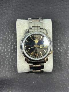 (Category: ) located in . Submitted by primetime_watches (Listing ID 1470029588, Image 1). Description: .