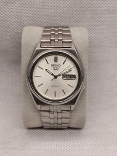 (Category: ) located in . Submitted by timepiece-and-co (Listing ID 1469947321, Image 1). Description: .