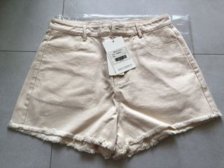 （分類：）位於 。 由 klls2021 提交（商品編號 1372199213，圖片 1）。簡介： 。