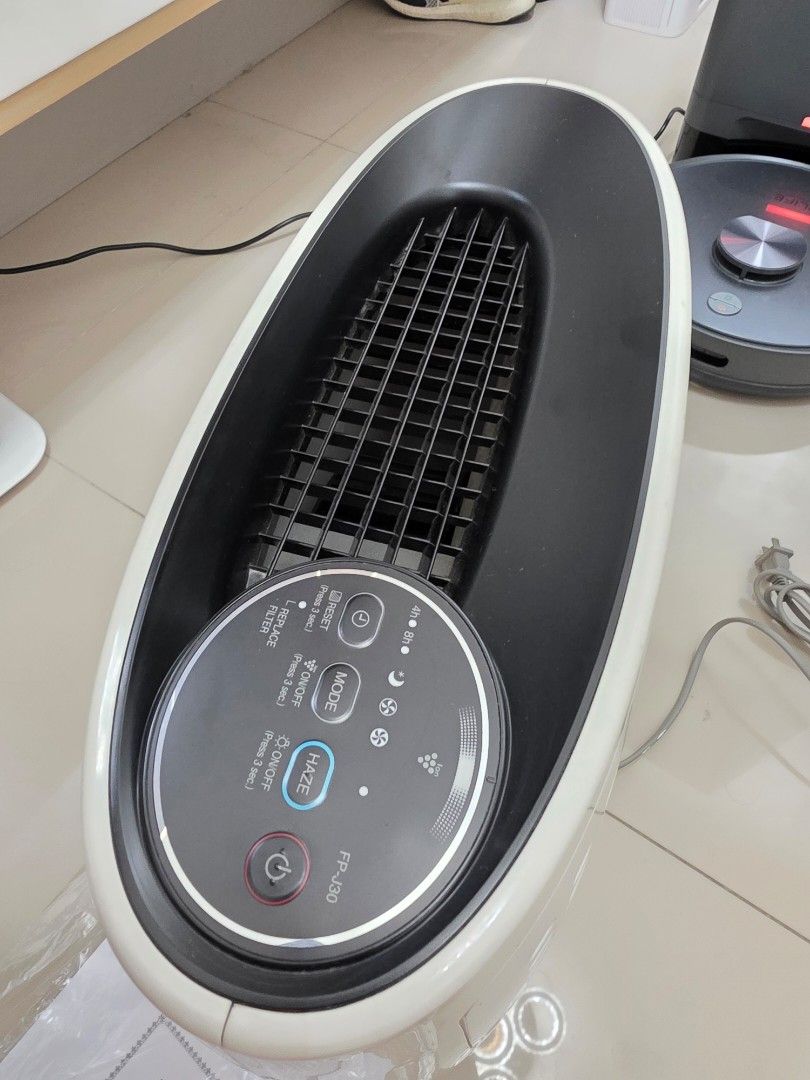 Sharp FP-J30E-B Plasmacluster Air Purifier (Category: Air Purifiers & Dehumidifiers) located in Quezon City. Submitted by johnjaynardyap (Listing ID 1469958729, Image 3). Description: Sharp FP-J30E-B Plasmacluster Air Purifier (will include fresh replacement filter) Selling a well-maintained Sharp FP-J30E Air Purifier. Lightly used in a condo unit. Tested and fully operational, including all timer functions and Plasmacluster ion modes. ​Condition