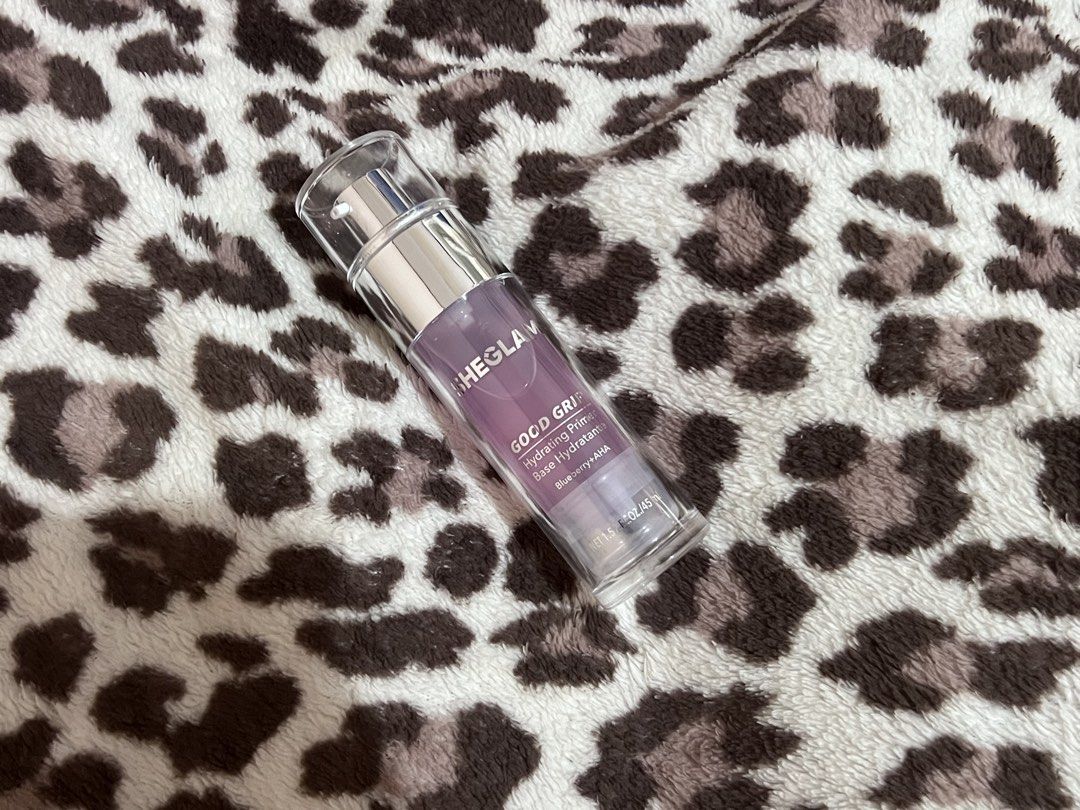 SHEGLAM Hydrating Primer (Category: Makeup) located in Pasig City. Submitted by kcs.decluttering (Listing ID 1469966183, Image 1). Description: Condition: Barely used RFS: I’m not used to wearing face primer when doing my makeup. but this primer works really well, I used it once for a night party and even though the place was hot and I had to commute, my makeup stayed in place with no hulas at all..