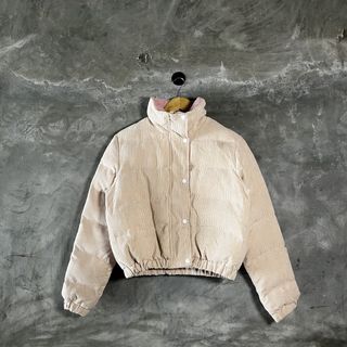 (Category: ) located in . Submitted by winterjacket.ph (Listing ID 1470010302, Image 1). Description: .
