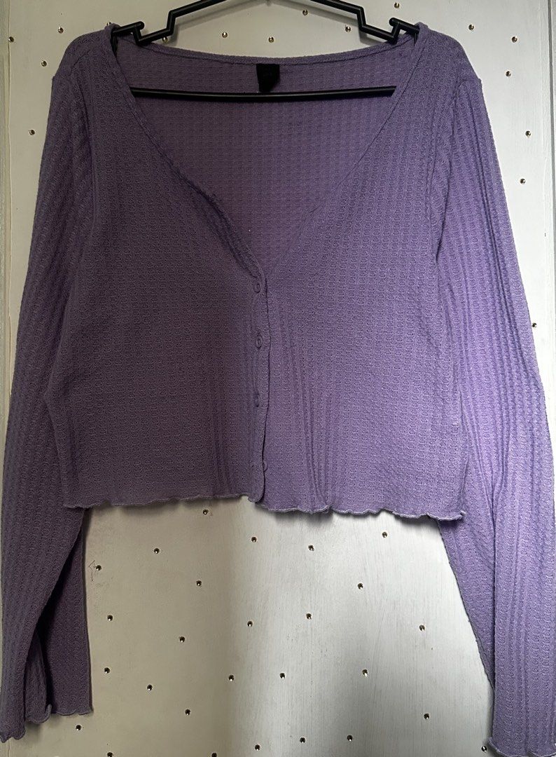 Shein purple longsleeve croptop (Category: Longsleeves) located in Cavite. Submitted by chicfinds.slay (Listing ID 1470032723, Image 2). Description: ✨best fit s-l bodyframe.