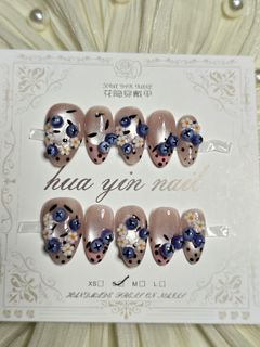 (Category: ) located in . Submitted by jangmiscloset (Listing ID 1470131376, Image 1). Description: .