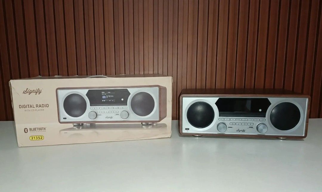 SIGNIFY, DIGITAL RADIO WITH CD PLAYER (Category: Portable Music Players) located in Calamba. Submitted by duhwain (Listing ID 1470135046, Image 1). Description: SIGNIFY (AUSTRALIA BRAND) ◼️Good as brandnew ◼️With box and manual ◼️220v ◼️P4,000 🖲️ Dab+ and FM radio functionality with 30 station present each for dab+ and FM 🖲️ Dual alarm clock with snooze function 🖲️ 2.4" light up LCD display 🖲️ Two built in full range speaker 🖲️ Bluetooth and