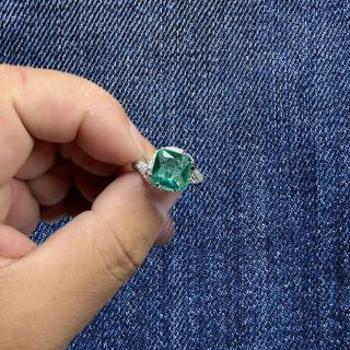 (Category: ) located in . Submitted by ChloeKawaiihome (Listing ID 1470138187, Image 1). Description: .