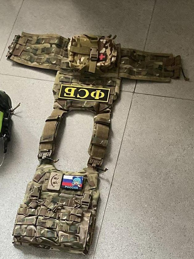 SIN Multicam Tactical Vest (Category: Vests) located in Manila. Submitted by nefariousp01443 (Listing ID 1470075264, Image 1). Description: (PATCHES NOT INCLUDED) Waterproof/Wear resistant • Quickly release the waist and shoulder straps • Front 3 magazine pockets design • Molle System Design • Suitable for outdoor games Description Features: • Material: Nylon • Weight: About 1.1kg • Color: Black, Coyote Brown, Ranger Green, Multi-camo, Multi-camo