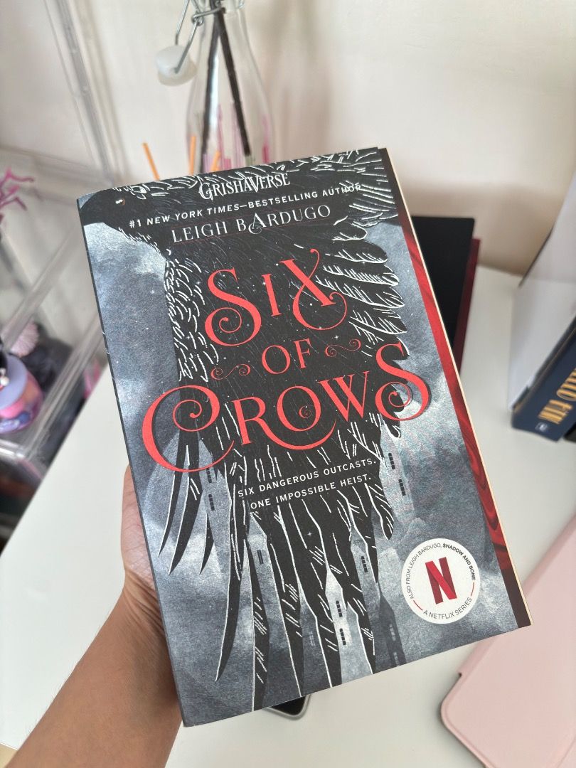 Six of Crows by Leigh Bardugo (Category: Storybooks) located in Imus. Submitted by thebookafterromantasy (Listing ID 1470002907, Image 2). Description: 🌙 THE BOOK AFTER | PRELOVED BOOKS 📖 SIX OF CROWS by Leigh Bardugo Format: Paperback Condition: Good Reading Status: Unread ✨ Book Condition: Personally owned and kept on bookshelf Never read Cover is in good overall condition Pages are intact Visible yellowing/browning along the page edges Light