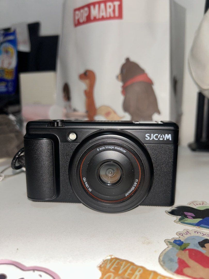 SJCAM ZV200 flipcam (Category: Cameras) located in Makati City. Submitted by minskiee (Listing ID 1470044014, Image 1). Description: .