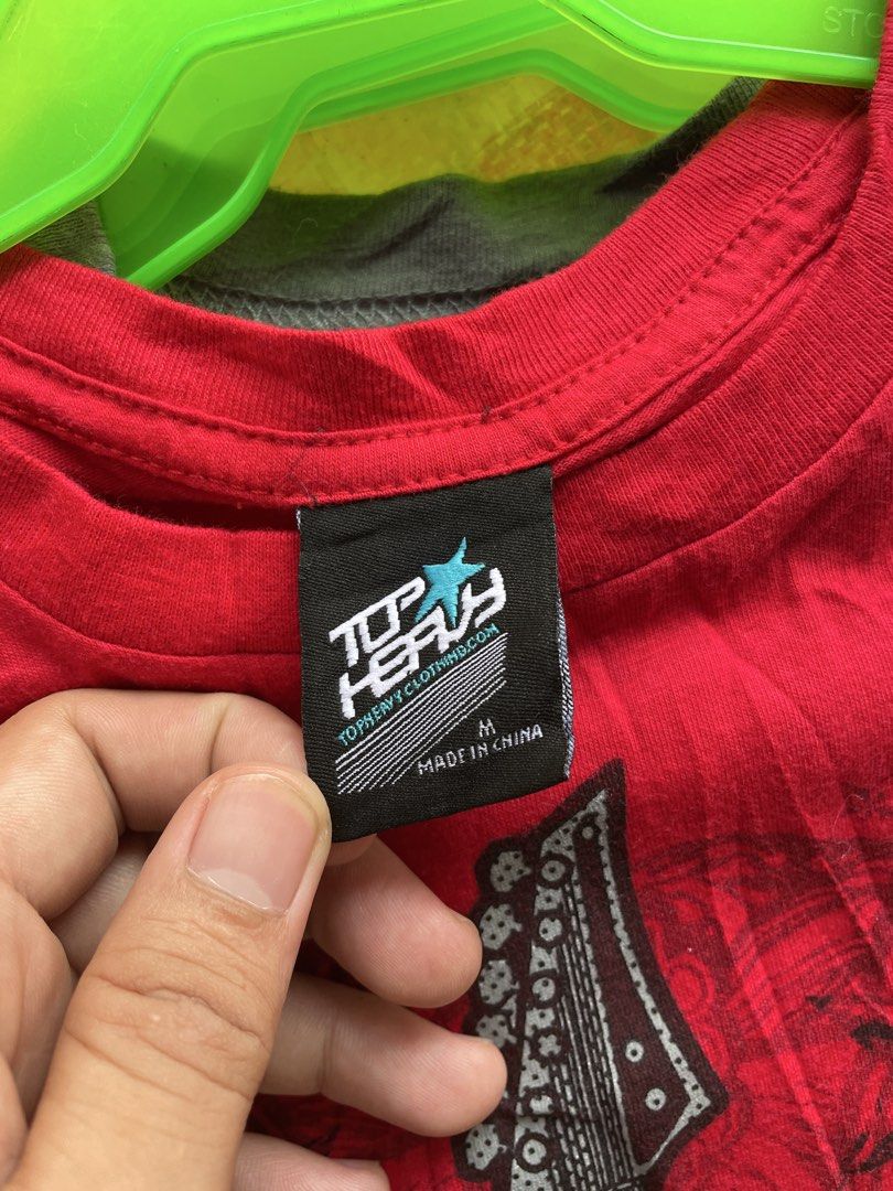 Skull tee (Category: Tshirts & Polo Shirts ) located in Lucena. Submitted by riyizthriftz (Listing ID 1469982001, Image 3). Description: Skull tee Affliction vibes Grunge Y2k Size medium on tag Good condition Color rate 9.5/10.