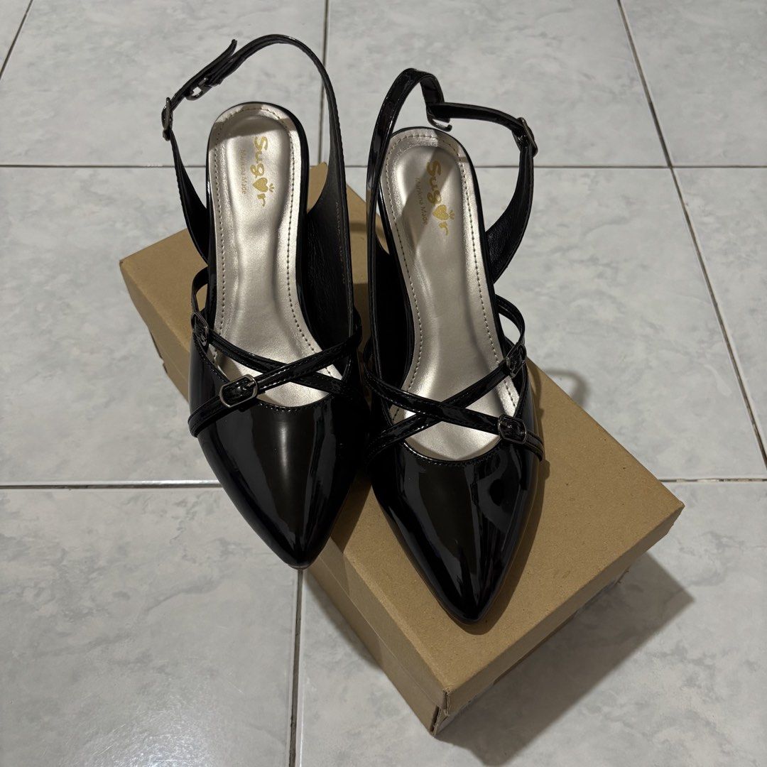 Slingback Stiletto Black heels (Category: Heels) located in Caloocan City. Submitted by declutter.cal (Listing ID 1470122978, Image 1). Description: Bought for 999 (trinoma), selling it low Never been used, bnew Marikina made.